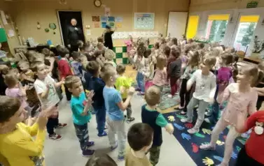 Wszystkie dzieci tańczą 