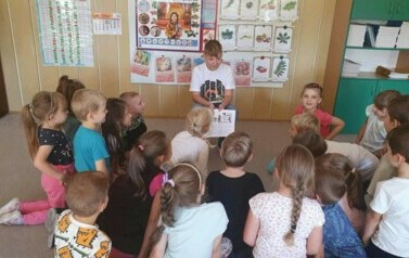 KACPER GOTKOWSKI CZYTA SŁONECZKOM
