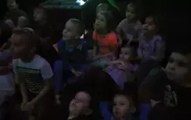 WIEWI&Oacute;RKI W KINIE SFERYCZNYM.