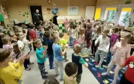 Wszystkie dzieci tańczą 