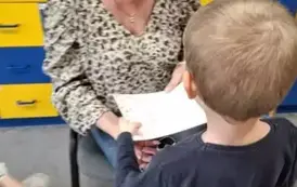 Mama Oli otrzymuje podziękowania