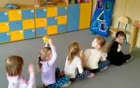 ZABAWY RUCHOWE  W GRUPIE WIEWI&Oacute;RKI
