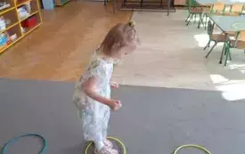TOR PRZESZK&Oacute;D W GRUPIE MOTYLKI