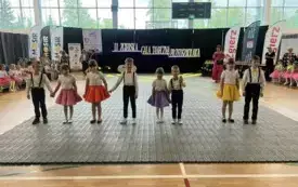 SŁONECZKA NA SCENIE HALI MOSIR