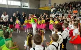 ANIMACJA TANECZNA DLA DZIECI PROWADZONA PRZEZ ANGEL YUNIEL CARDENAS DIAZ.