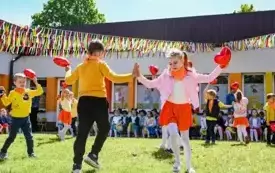 WYSTĘP TANECZNY - GRUPA ZAJĄCZKI