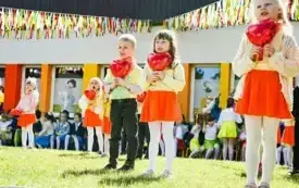 WZRUSZAJĄCA PIOSENKA DLA RODZIC&Oacute;W - GRUPA ZAJĄCZKI