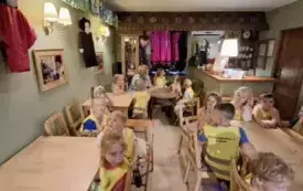 Dzieci w Baśniowej Kawiarence 