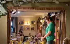 Aktorzy na scenie 