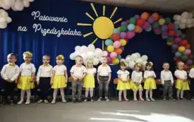 ZDJĘCIE GRUPOWE DZIECI