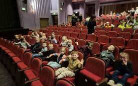 PRZEDSZKOLAKI NA WIDOWNI TEATRU MUZYCZNEGO W ŁODZI