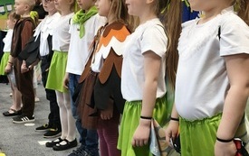 WITAJCIE W NASZEJ BAJCE TAK DZIECI POWITAŁY ZAPROSZONYCH GOŚCI