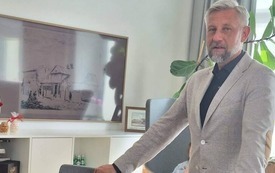 MOTYLKI W GABINECIE PREZYDENTA MIASTA
