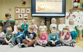 Grupa biedronek pozuje do wsp&oacute;lnego zdjęcia