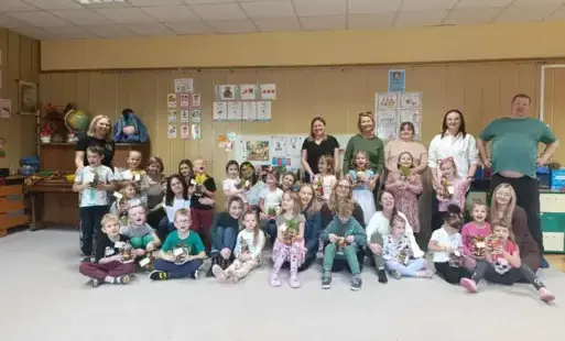 Pozowanie od wspólnego zdjęcia 